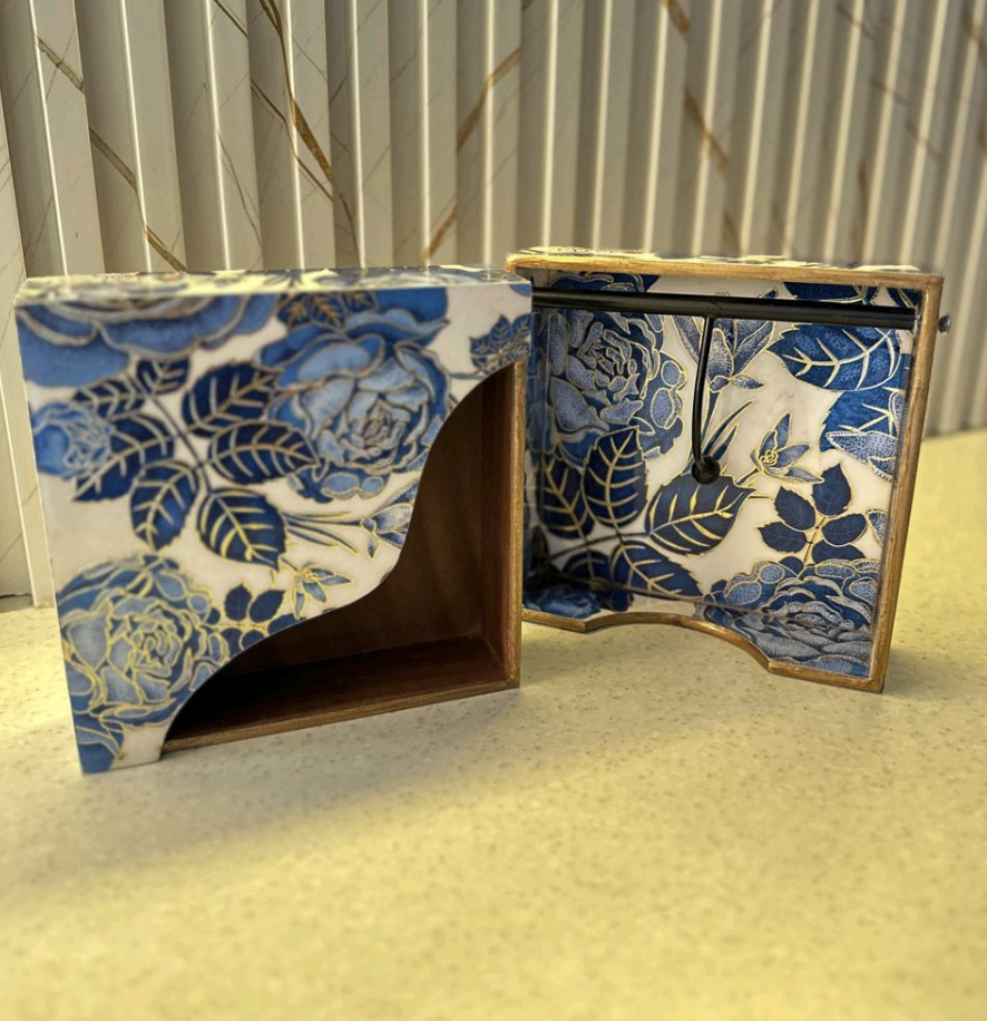 Sleek Square Tray Set